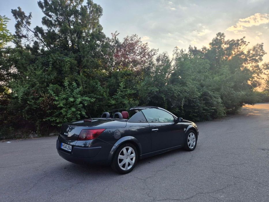 RENAULT Megane