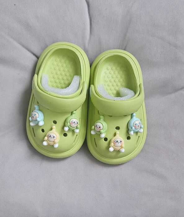 Papuci crocs, marime 22