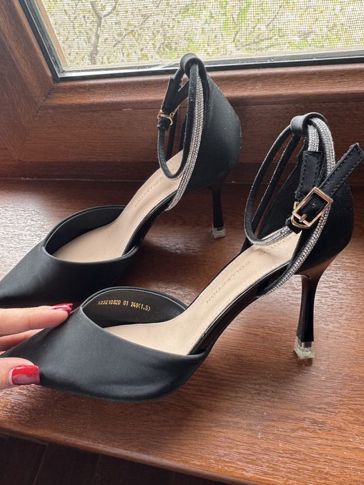 Туфли, черные на каблуках
