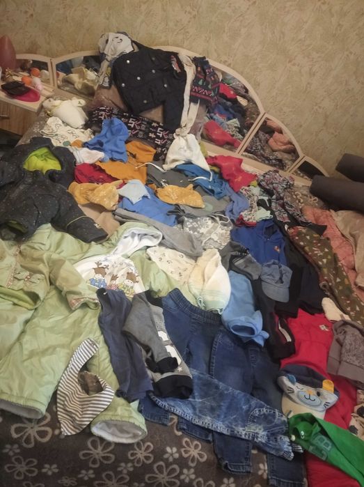 Подарявам бебешки дрехи и обувки за момче от 3 м до 1 г