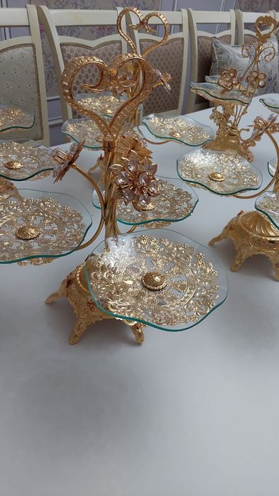 Продаётся тарелки для сервировки стола