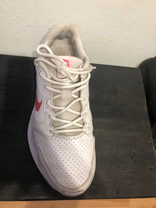 Adidasi de algergat Nike Todos, femei.