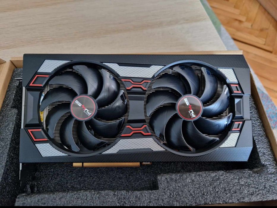 Видео карти RX5700 чисто нови, в кутии.