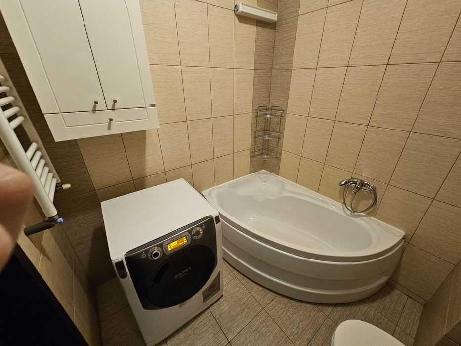Inchiriez apartament 2 camere Militari Residence,