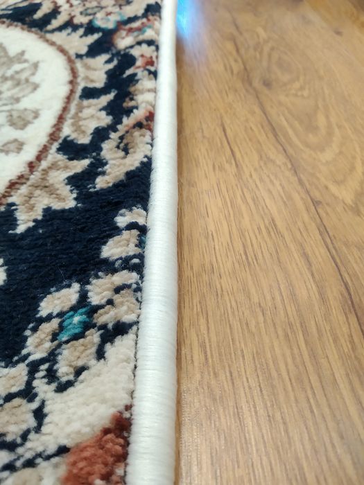 Gilam kesib tikish xizmati