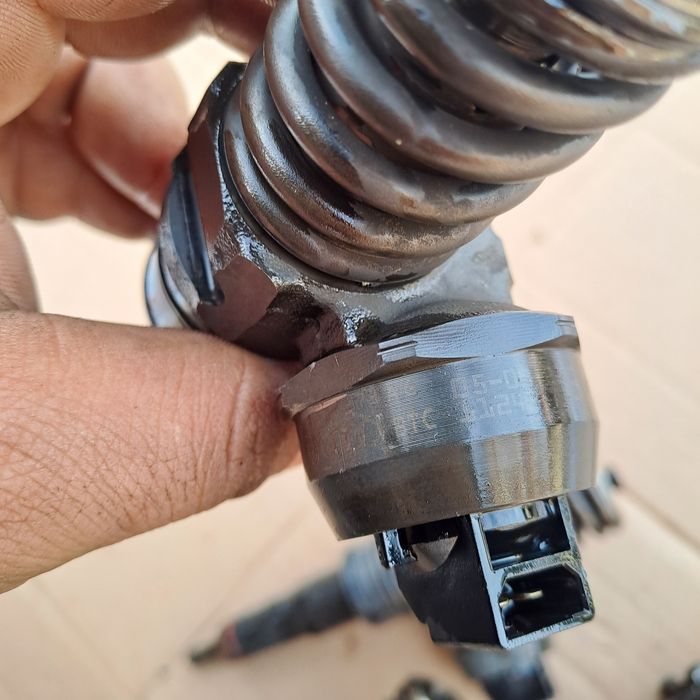 Injectoare vw Passat b 6 1.9 TDI BKC BXE BLS in stare buna de 
Volksw