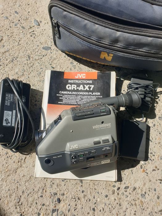 Видеокамера JVC касетная