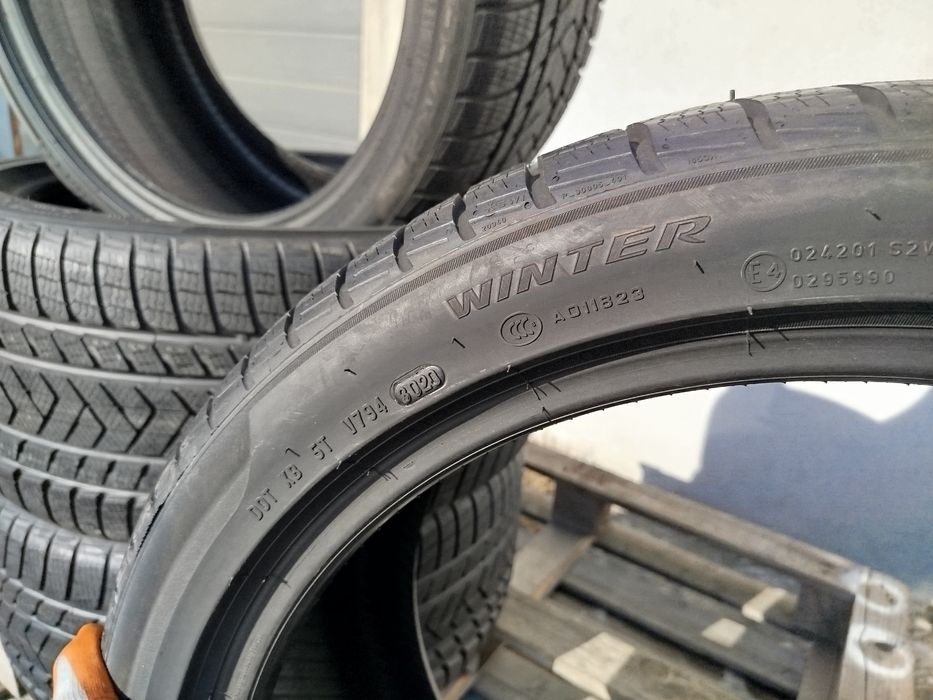 305/35/21 Пирели ДОТ 2020 г - Чисто Нови