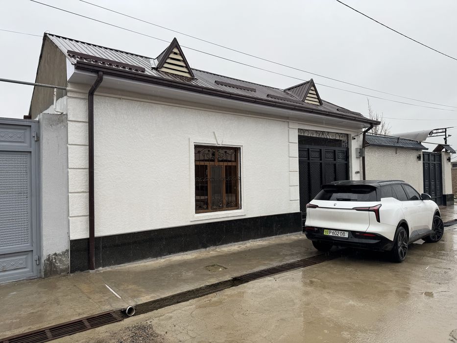 Uchaska sotiladi 3.9 sotx 6 xona 2 ta sanuzel