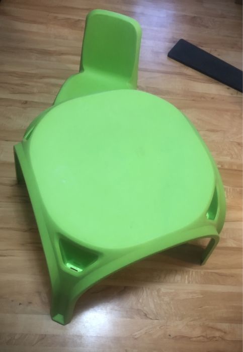 Маса с стол за дете