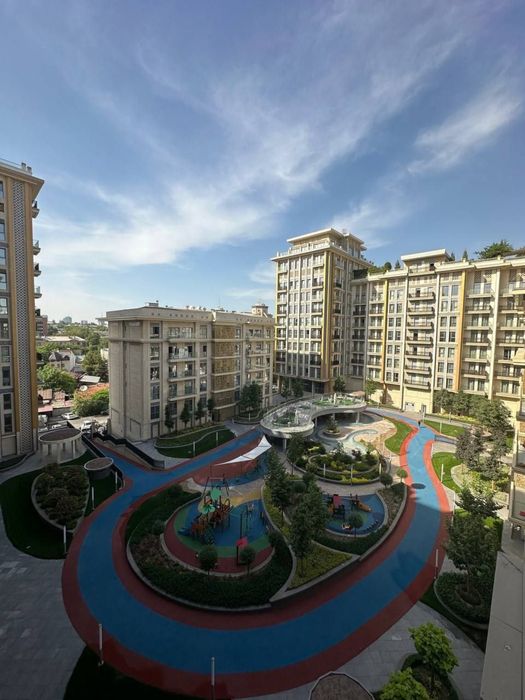 Мирабад Авеню, Гаспитальный центр города 3-х комнатная квартира 86м2.