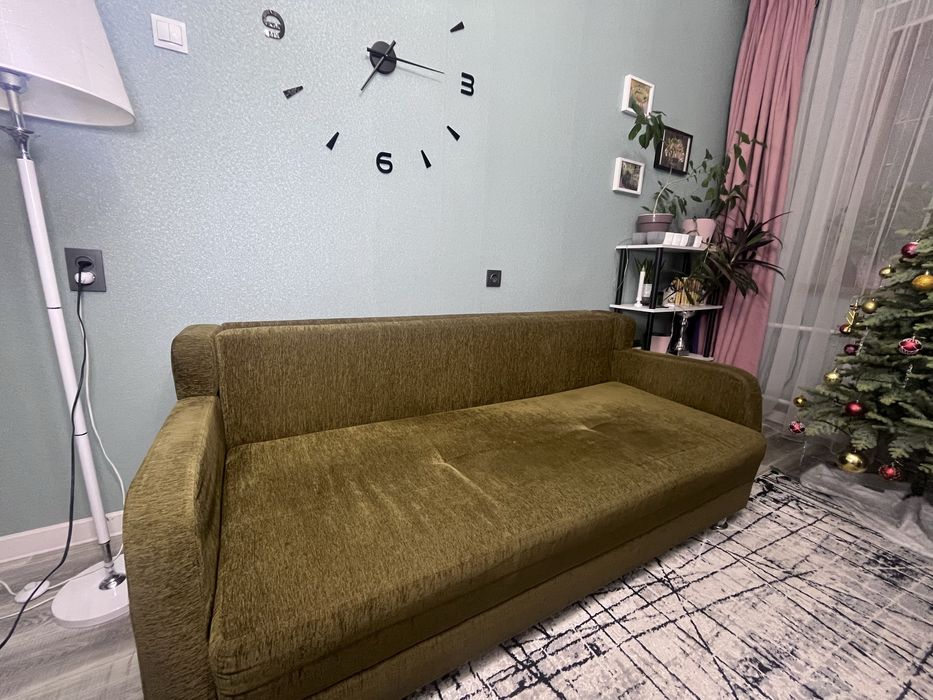 Продам Диван (раскладной)