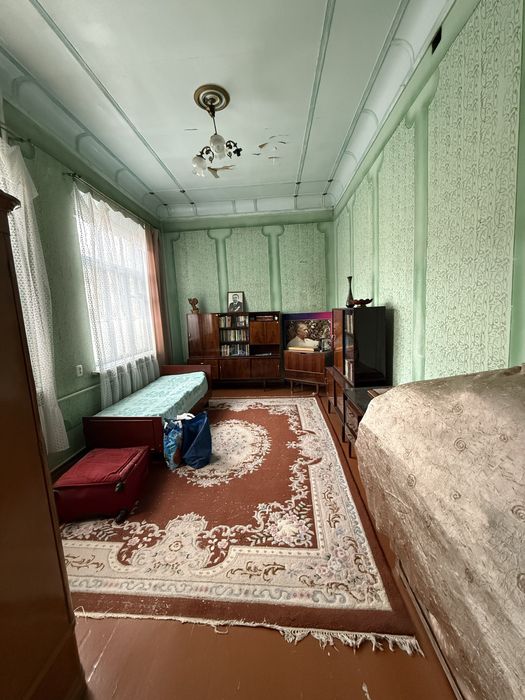 Центр луначарского ул Садаф 6 сот дом 160м2