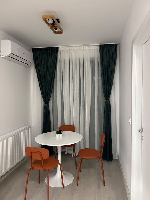 Garsoniera premium hils brauner