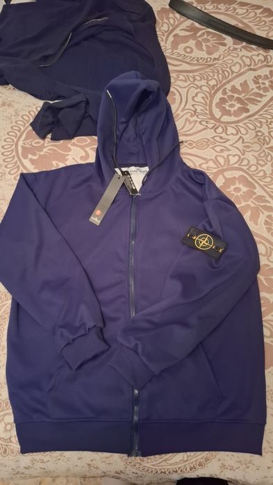 Продается зип худи Стоник