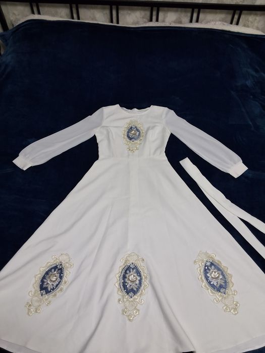 Көйлек ақ түсті 42-44 өлшемде