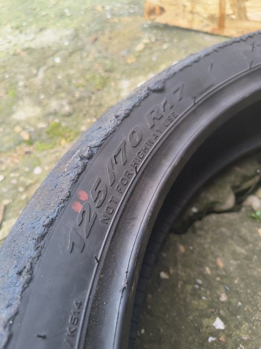 Сликове Dunlop и Pirelli