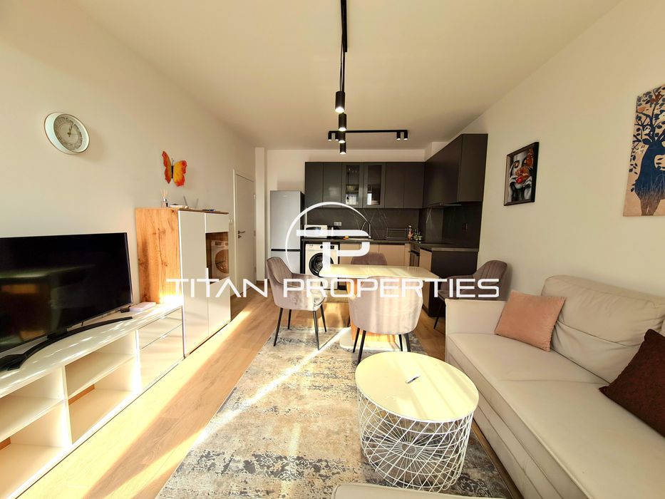 Дава се под наем Двустаен апартамент в Пловдив, Център - 72 кв.м за 750 € - Снимка #1