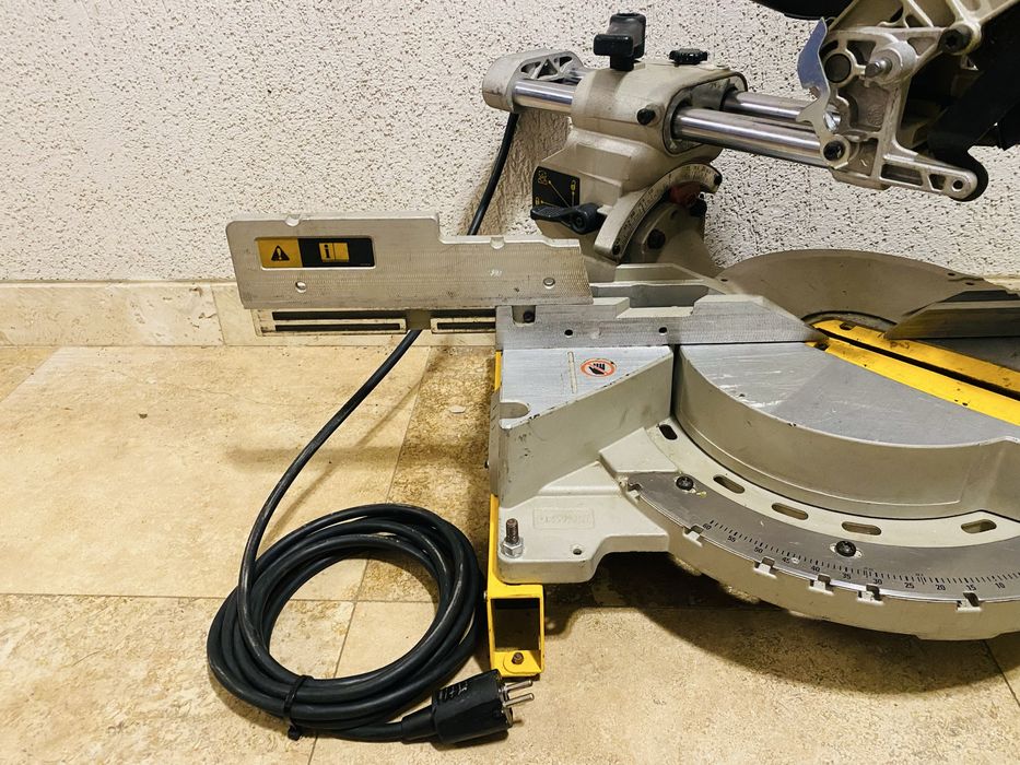 Dewalt circular DW 717 XPS