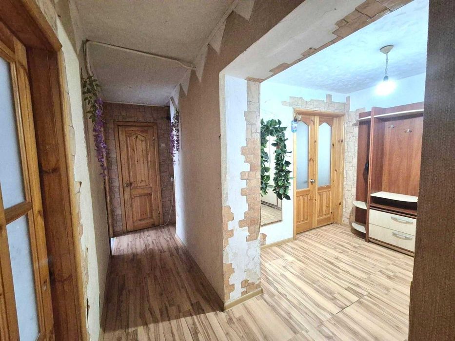 Продаётся 3 комн квартира