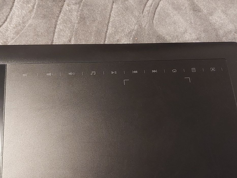 Tableta grafica Bosto pentru desen digital