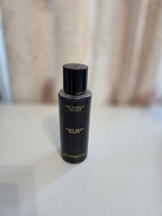 Victoria's Secret spray corp