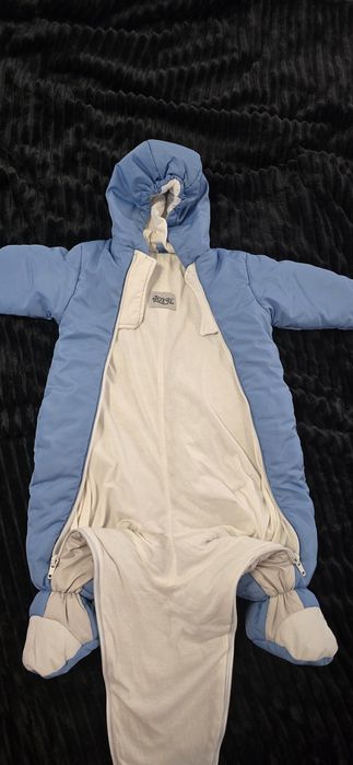 Бебешки космонавт неразличим от нов