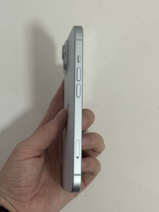 IPhone 15 128 голубой цвет
