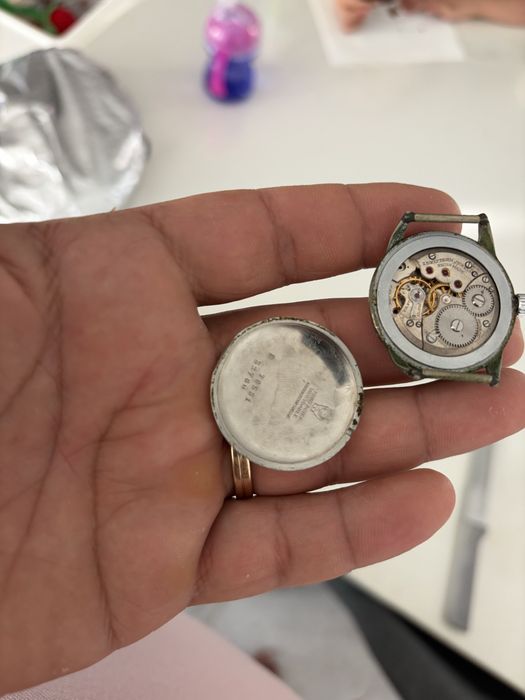 Ceas Movado Swiss made mecanic, cu intoarcere manuala