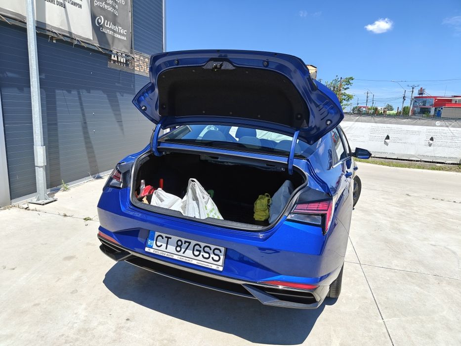 Hyundai Elantra 2021 · Highway Limited