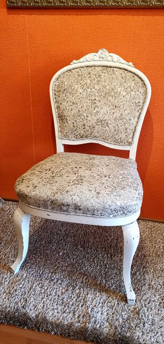 Продавам ретро стол в стил „LOUIS XV“ (Рококо)