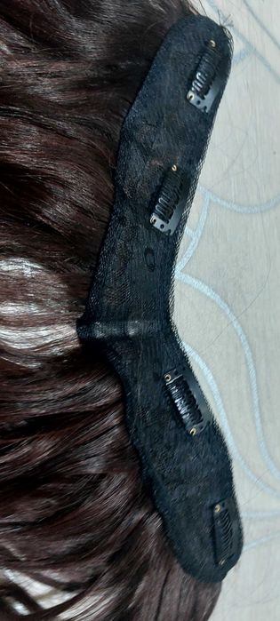 Волосы на трессах