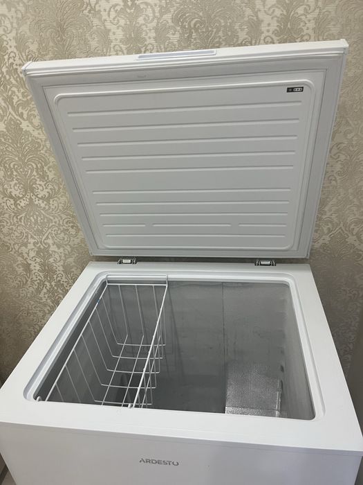 Морозильная камера Ларь