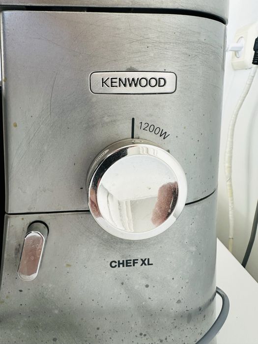 Миксер Kenwood почти новый