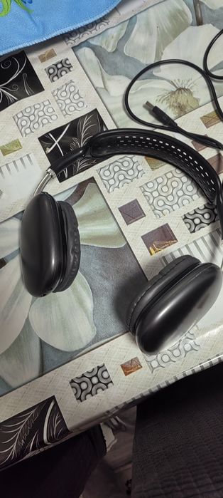 Продам Airpods max оригинал