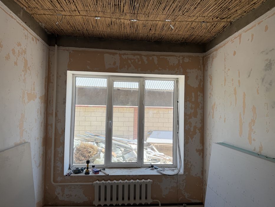 Продам пластиковые окна и дверь.