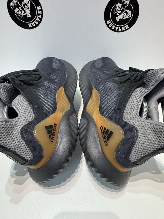 Маратонки ADIDAS ALPHABOUNCE. Номер 44