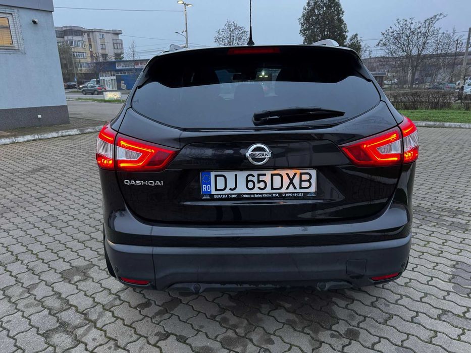 Vand Nissan Qashqai 2016, cutie automata