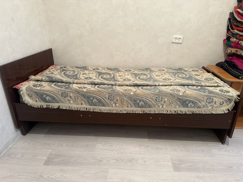 Кровать одинарный