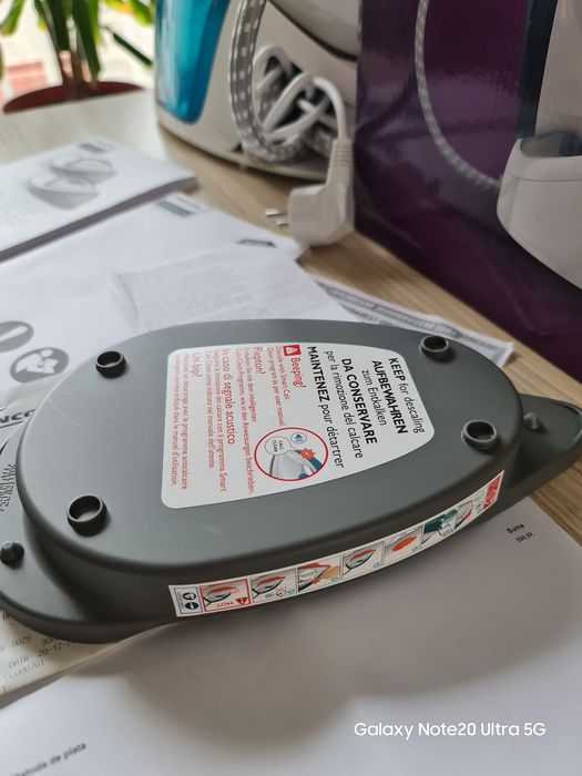 Statie de calcat cu abur Philips GC6722/20