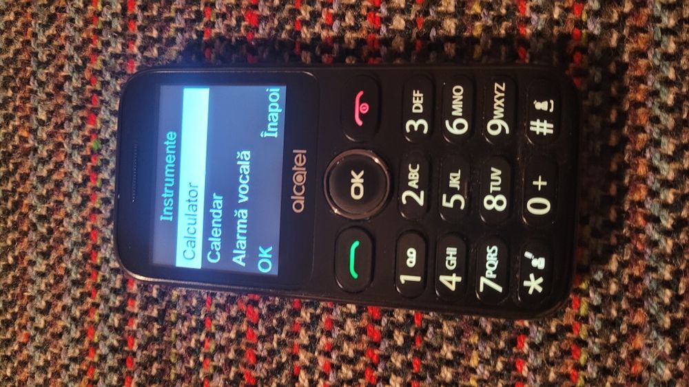 Vând telefon mobil pentru seniori