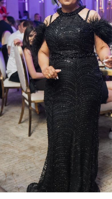 Rochie neagra  marimea 48