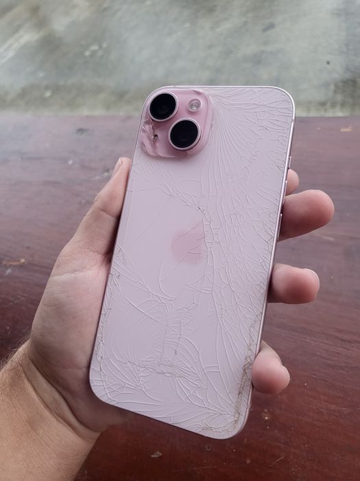 Telefon Iphone 15 Roz Foarte Bun 128GB 5G 88% Baterie Trimit Schimb