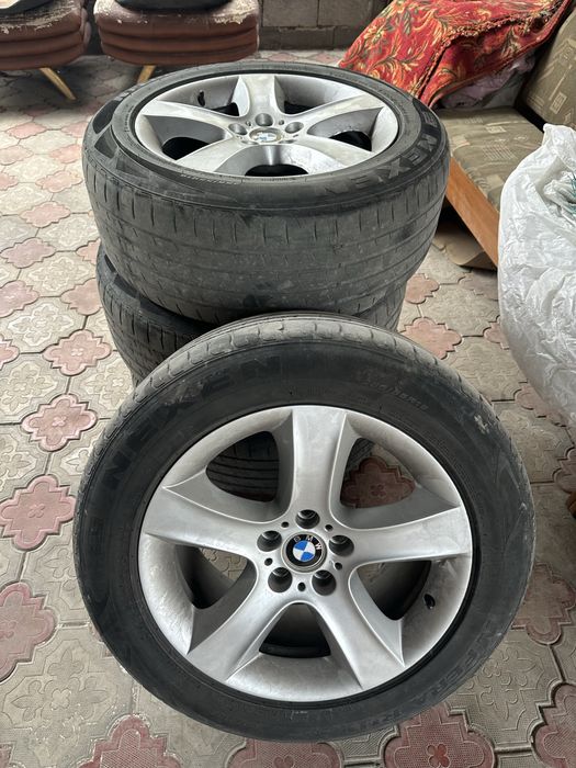Продам диски с резиной r19