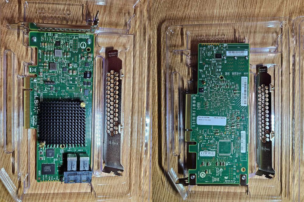 Controller SAS LSI IT Mode pentru NAS/Server/Desktop +cabluri SAS/SATA