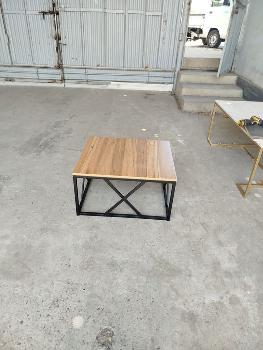 Jurnalniy stol loft mebel