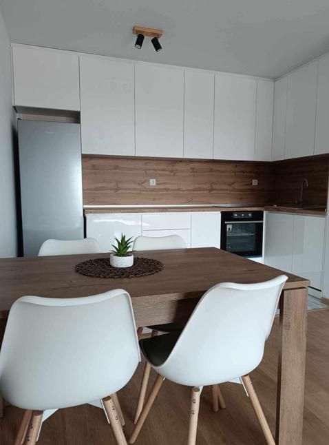 Дава се под наем Двустаен апартамент в София, Витоша - 64 кв.м за 700 € - Снимка #2