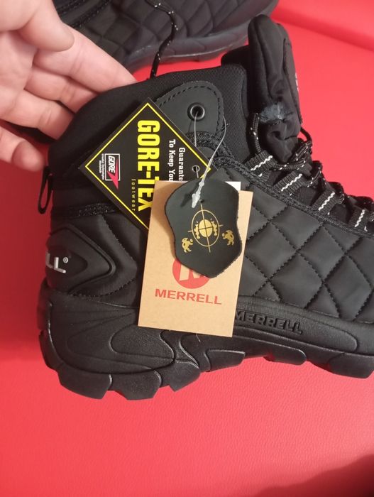 Продам термо кроссовки