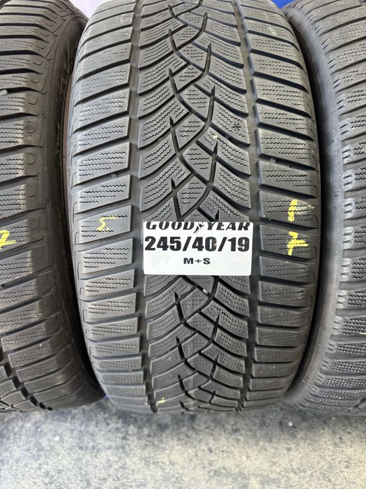 245/40/19 goodyear  M+S