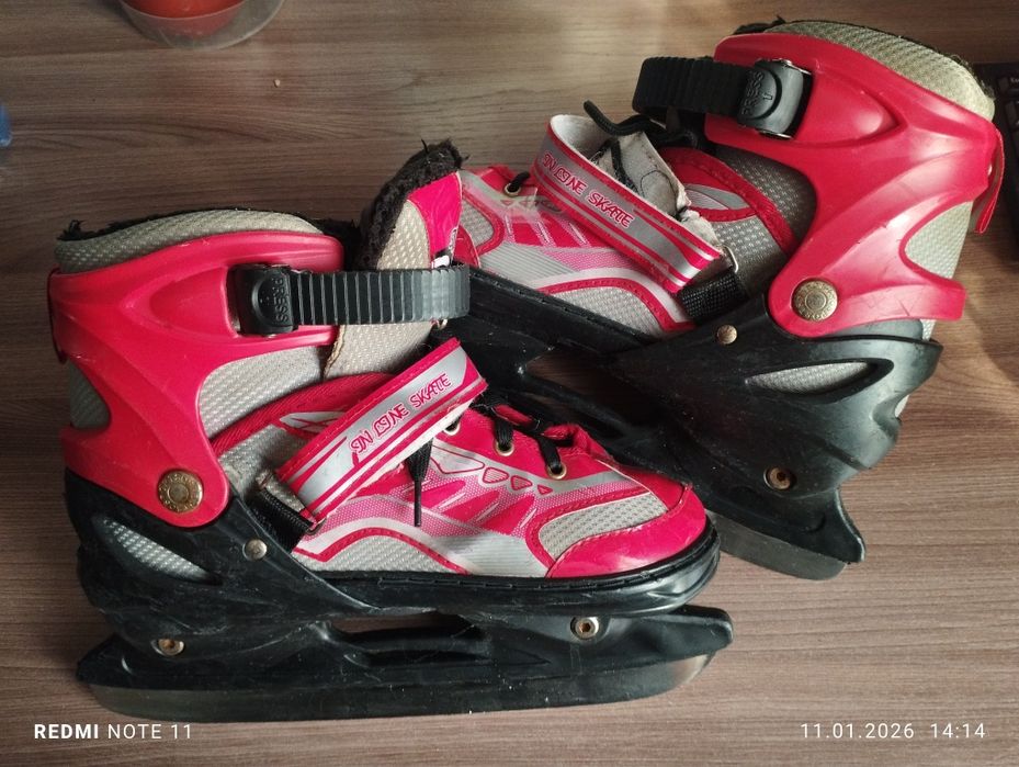 Продаются коньки
